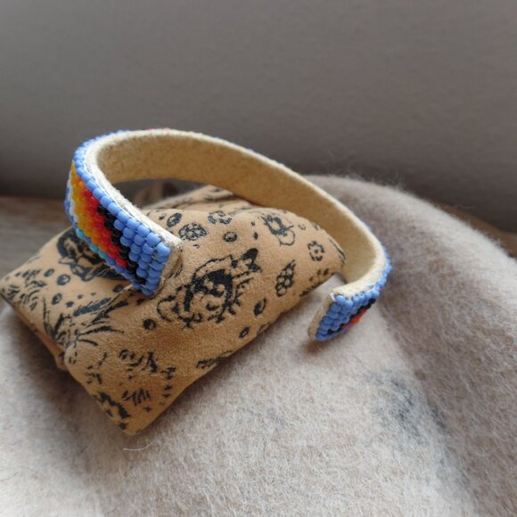 Native American Lakota Sioux  Handmade Bead CUFF Bracelet - Picture 3 of 5
